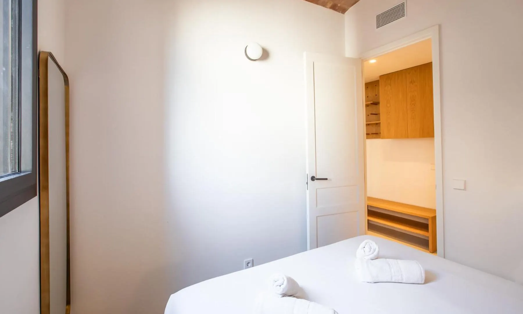 דירות ברצלונה 42Par1049 - Super Bright 3Br In Sant Antoni